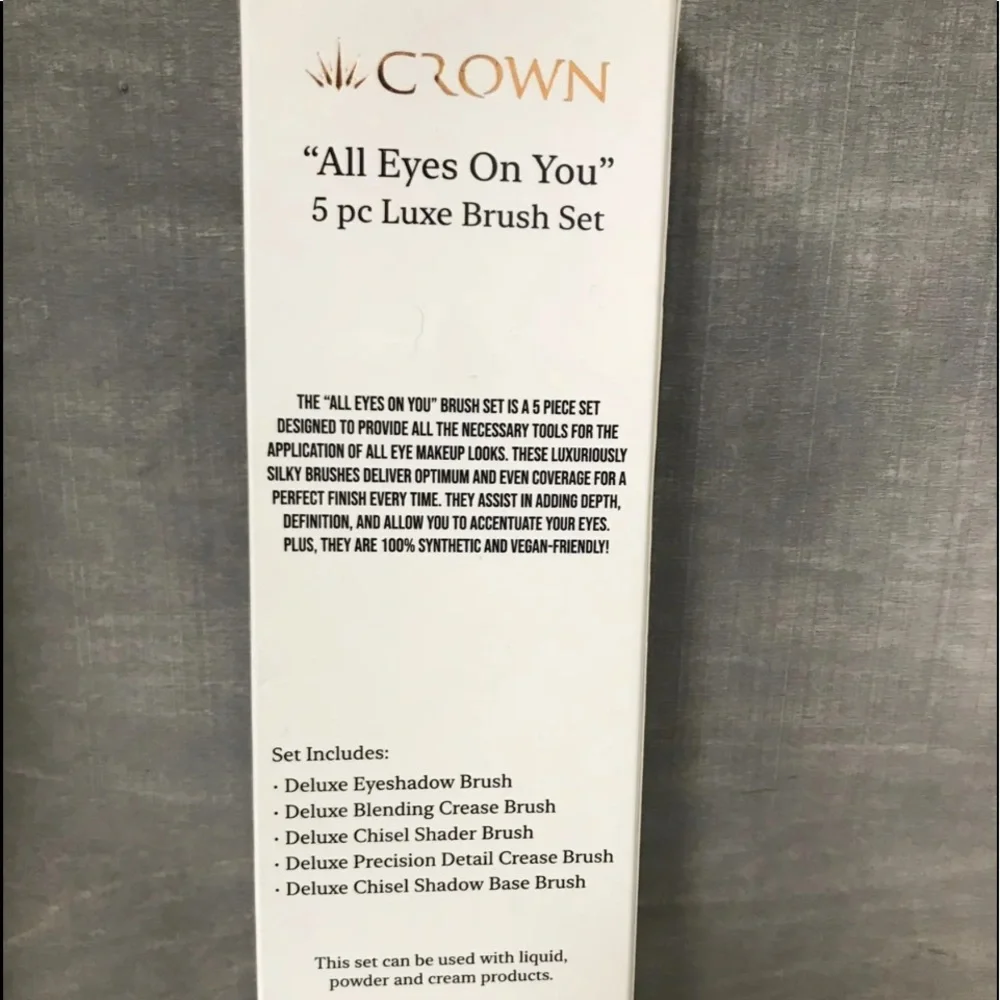 Crown Brush Set new